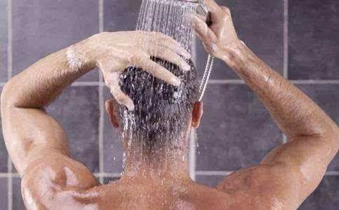 什么方法洗头发是最自然的